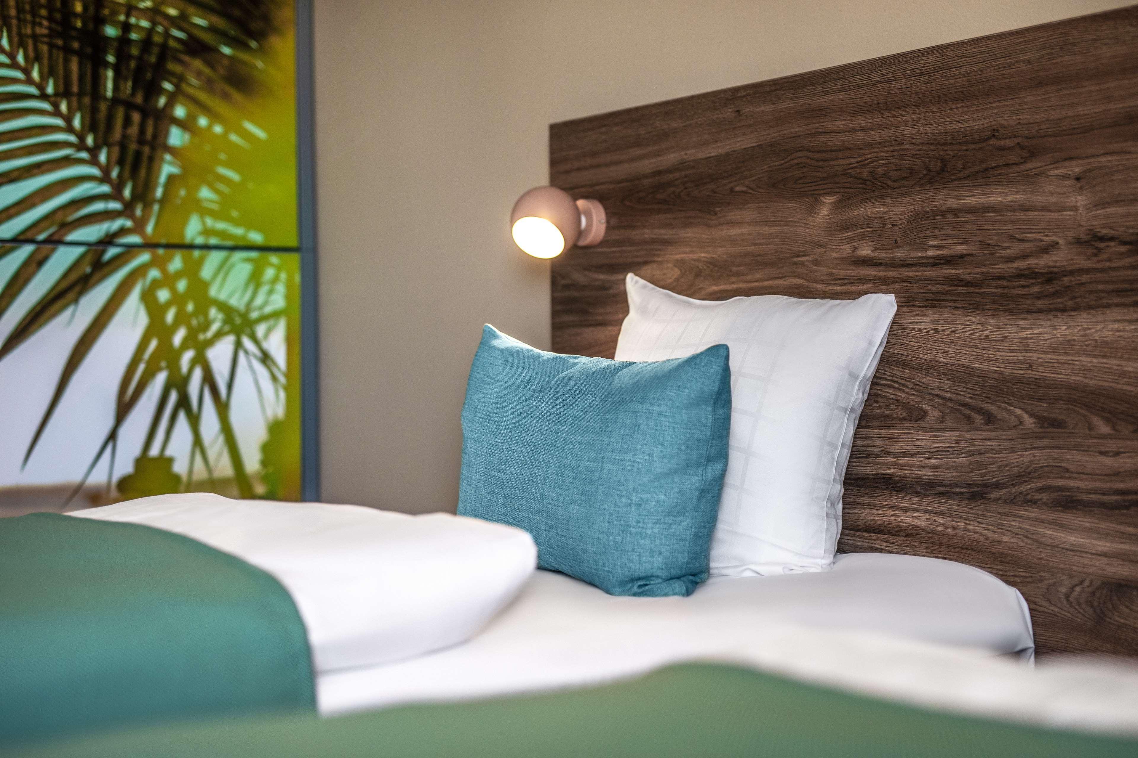 Quality Hotel The Reef เฟรเดริกส์ฮัฟน์ ภายนอก รูปภาพ