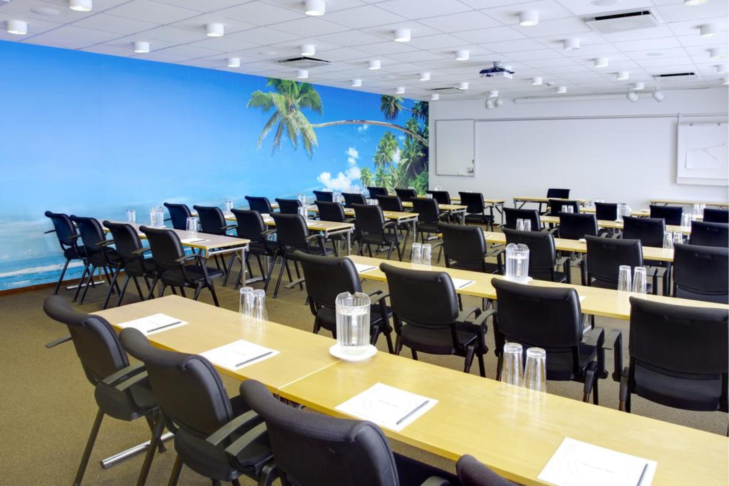 Quality Hotel The Reef เฟรเดริกส์ฮัฟน์ ภายนอก รูปภาพ