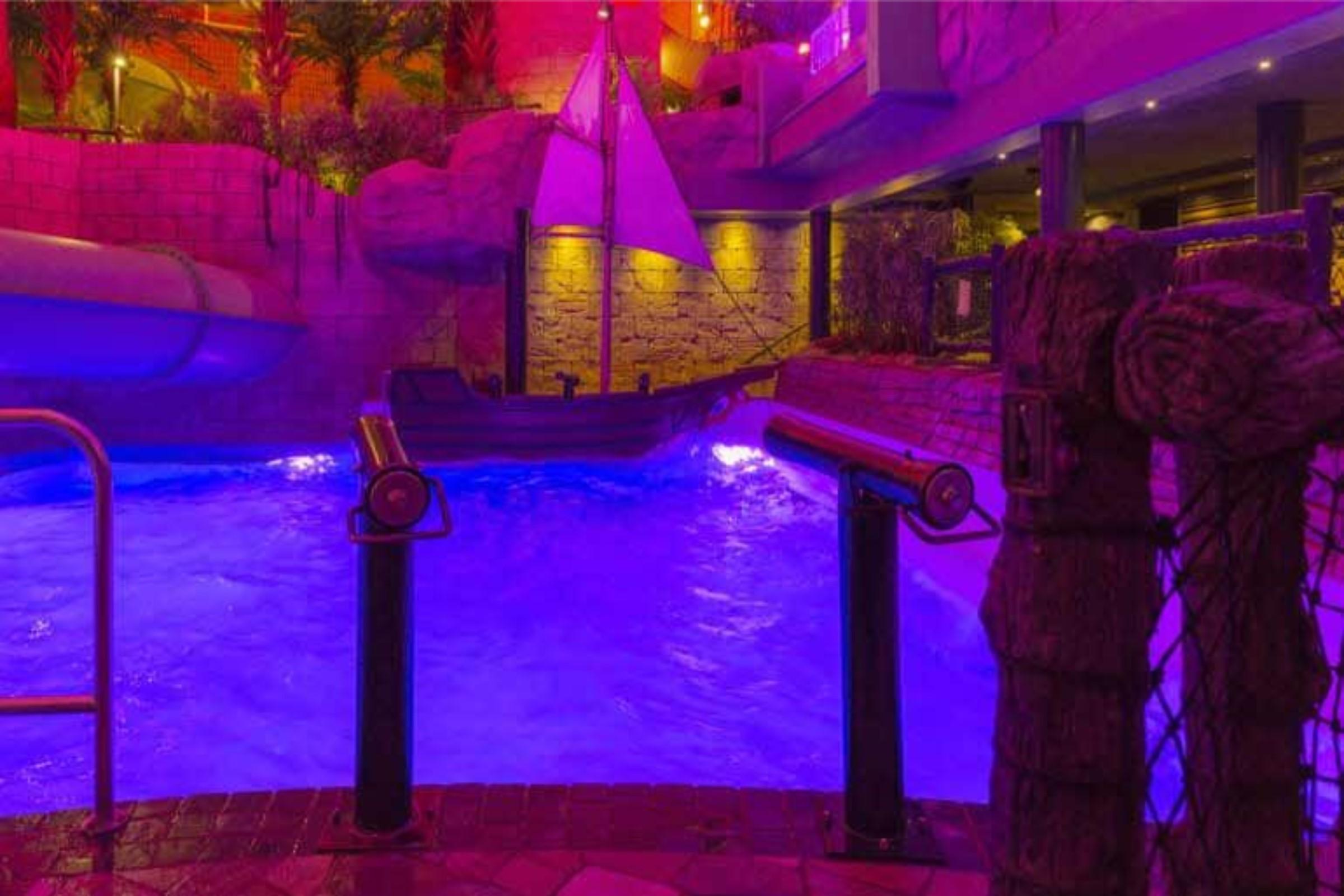 Quality Hotel The Reef เฟรเดริกส์ฮัฟน์ ภายนอก รูปภาพ